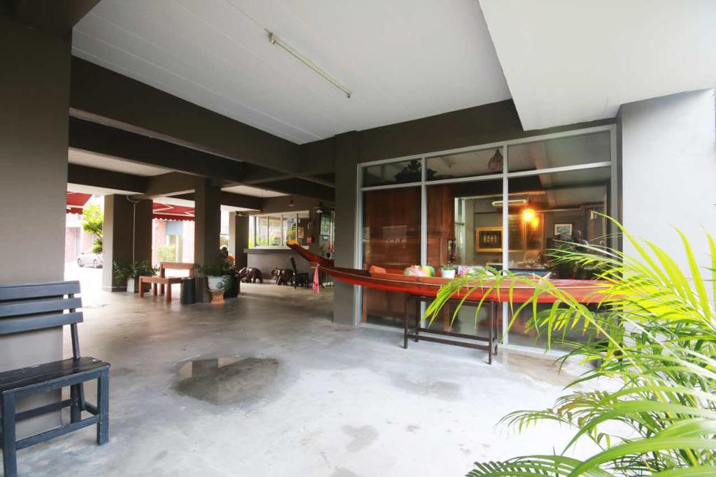 Namnon Place Nonthaburi Eksteriør billede