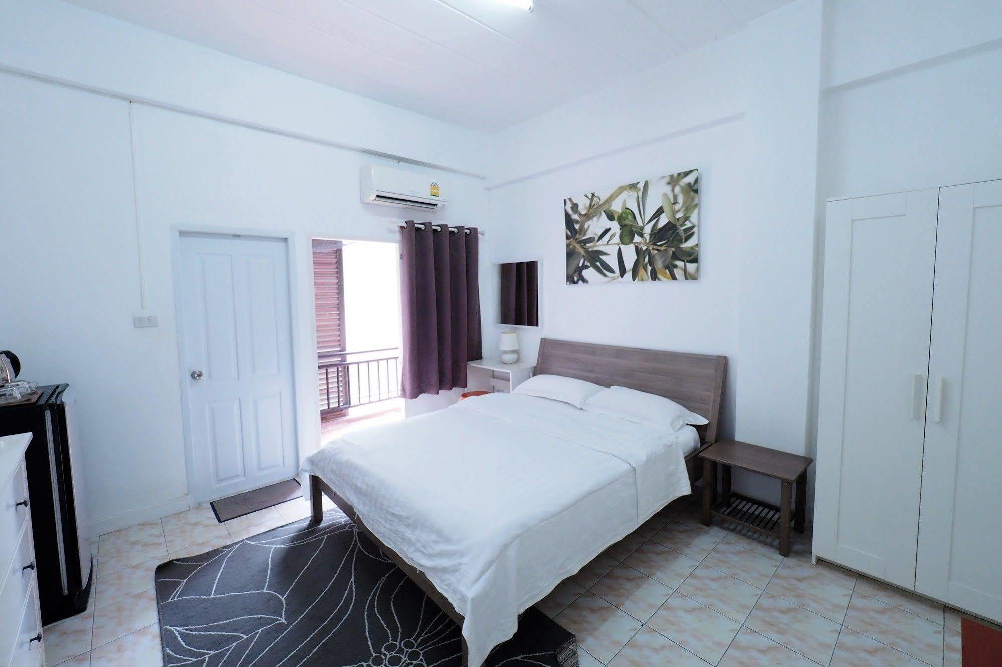Namnon Place Nonthaburi Eksteriør billede
