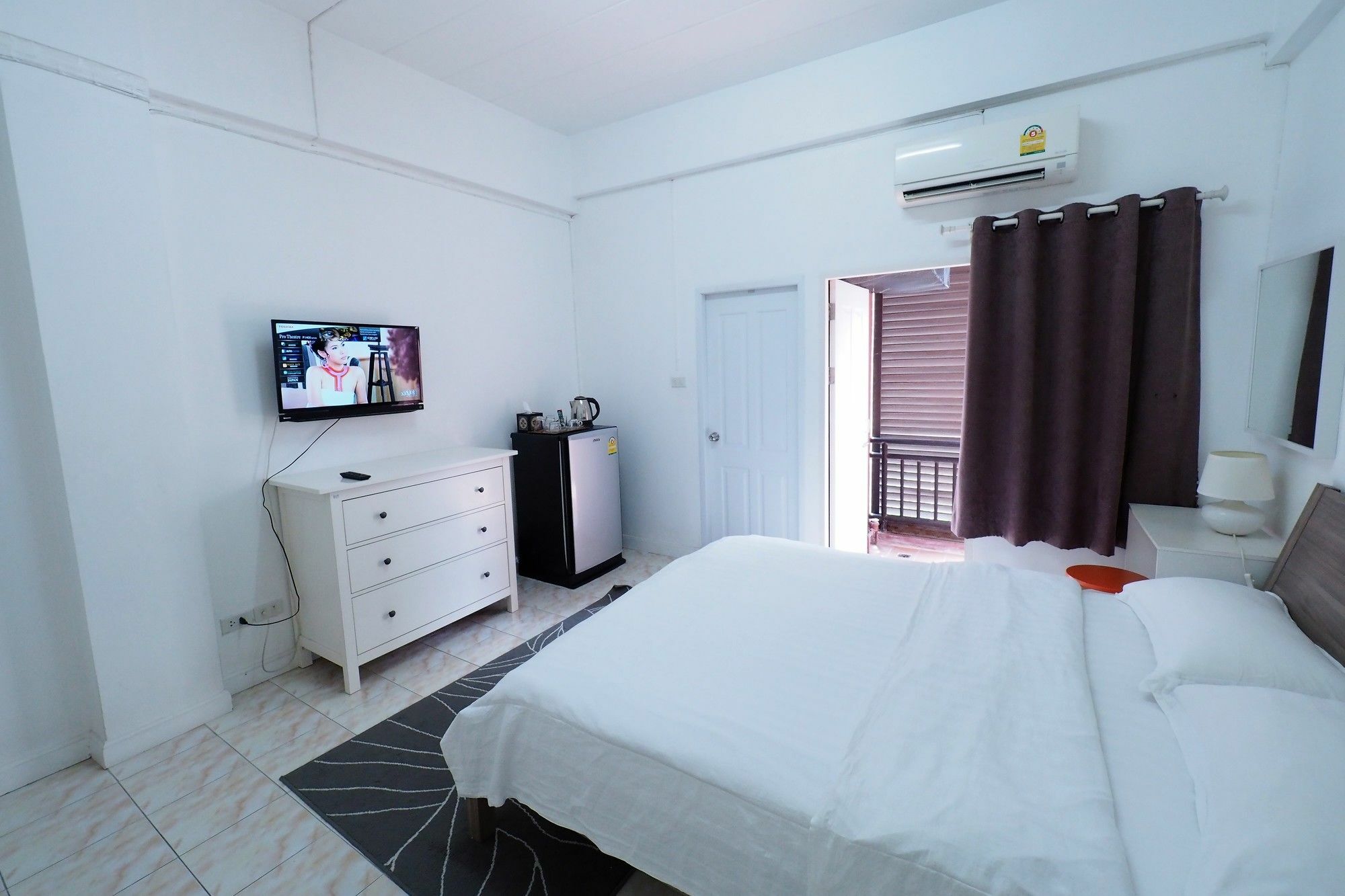Namnon Place Nonthaburi Eksteriør billede