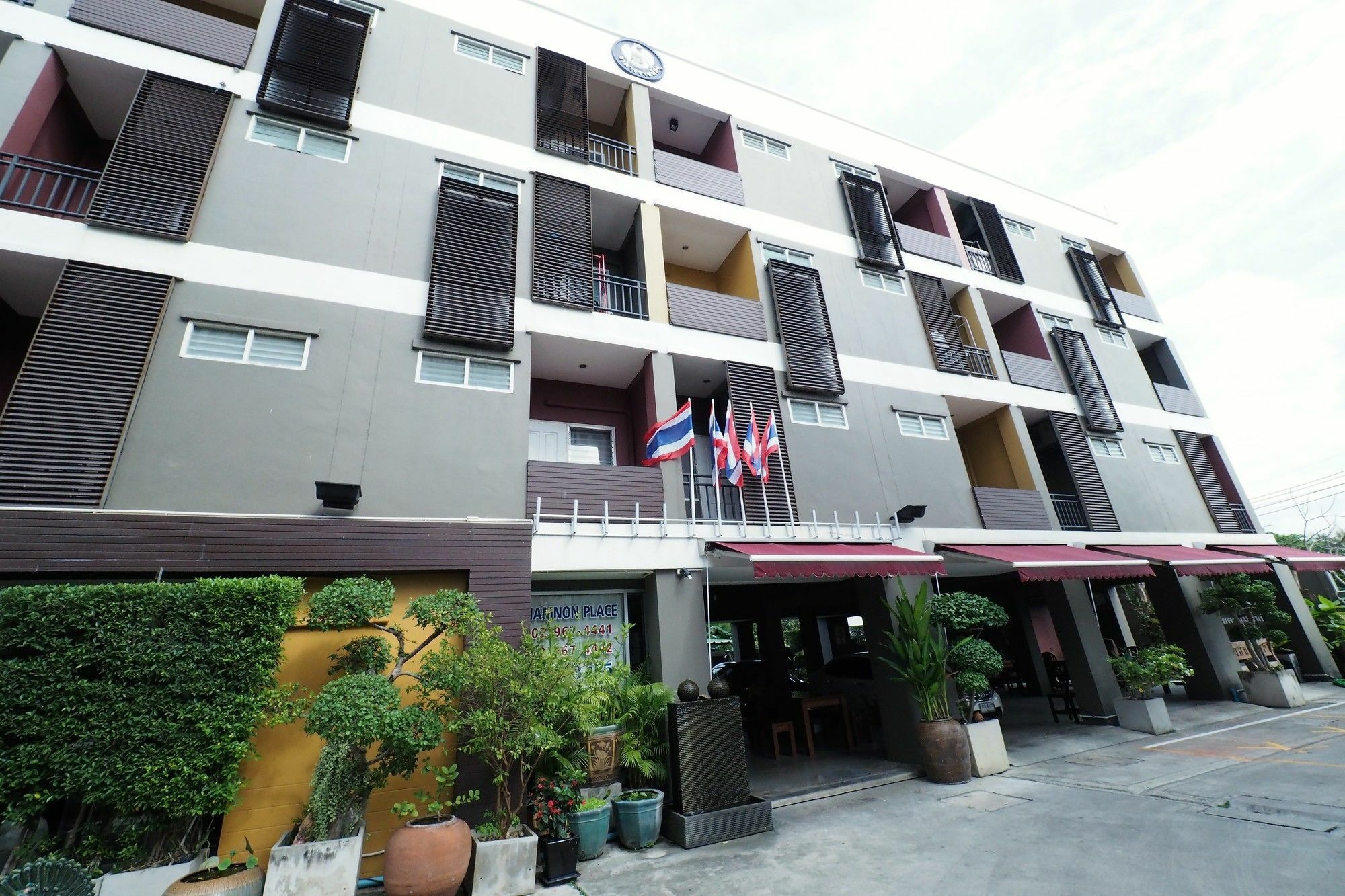 Namnon Place Nonthaburi Eksteriør billede